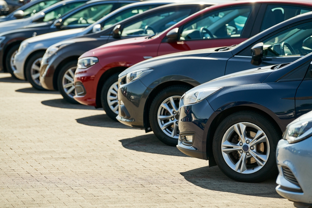 Row,Of,Used,Cars.,Rental,Or,Automobile,Sale,Services