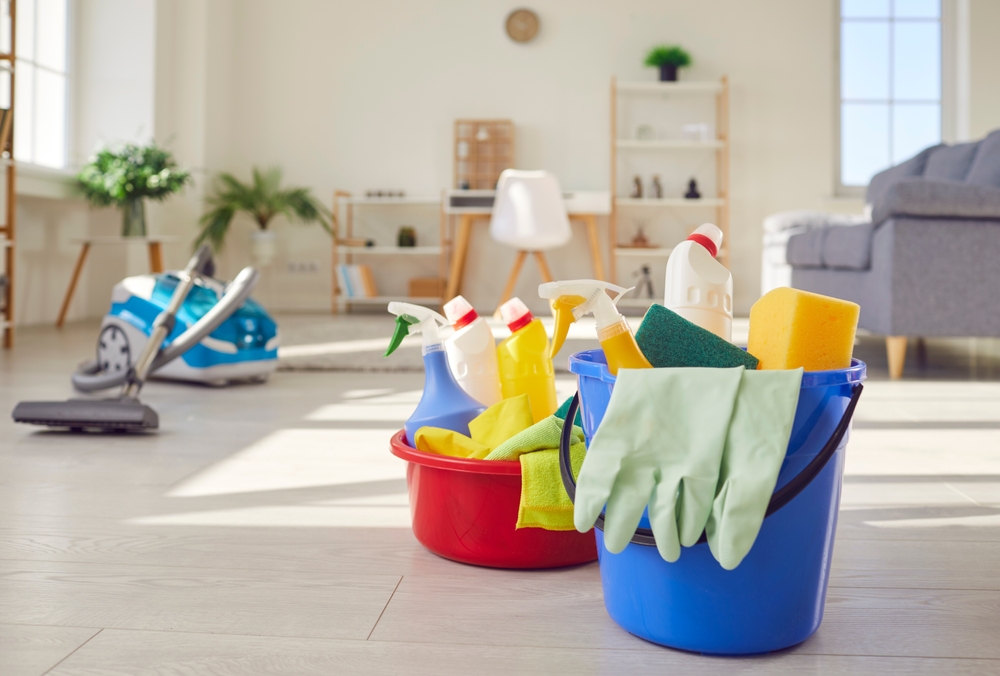 Housework,Equipment.,Blue,Plastic,Bucket,And,Red,Basin,Filled,With